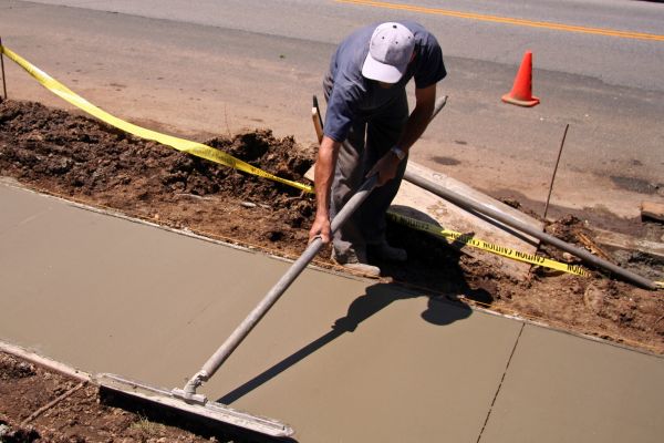 Sidewalk Building in Fort Walton Beach